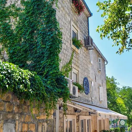 Luxury Apartments Petrovac Sinj Exterior photo